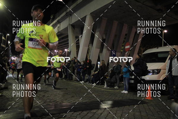 Buy your photos of the eventS�o Silvestre Porto 2019 on Fotop