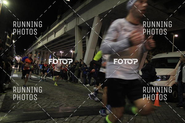Buy your photos of the eventS�o Silvestre Porto 2019 on Fotop