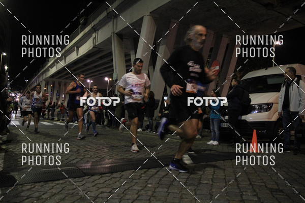 Buy your photos of the eventS�o Silvestre Porto 2019 on Fotop