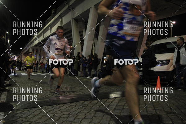 Buy your photos of the eventS�o Silvestre Porto 2019 on Fotop