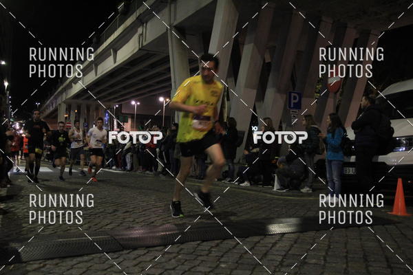 Buy your photos of the eventS�o Silvestre Porto 2019 on Fotop
