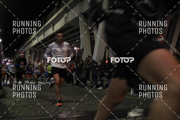 Buy your photos of the eventS�o Silvestre Porto 2019 on Fotop