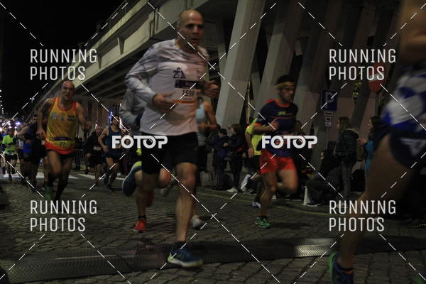 Buy your photos of the eventS�o Silvestre Porto 2019 on Fotop