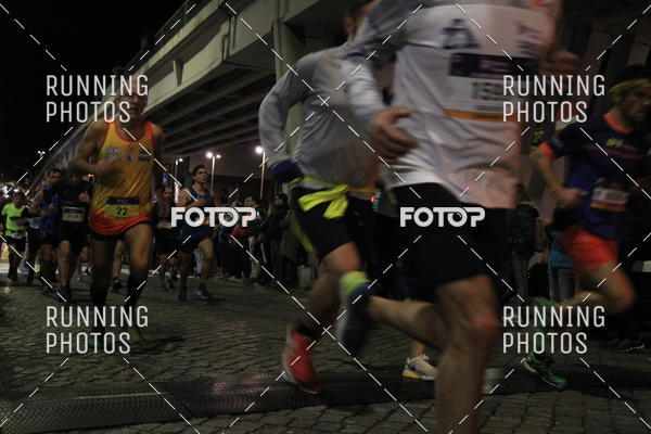Buy your photos of the eventS�o Silvestre Porto 2019 on Fotop