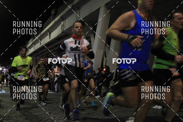 Buy your photos of the eventS�o Silvestre Porto 2019 on Fotop
