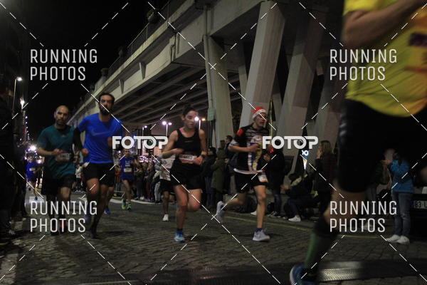 Buy your photos of the eventS�o Silvestre Porto 2019 on Fotop