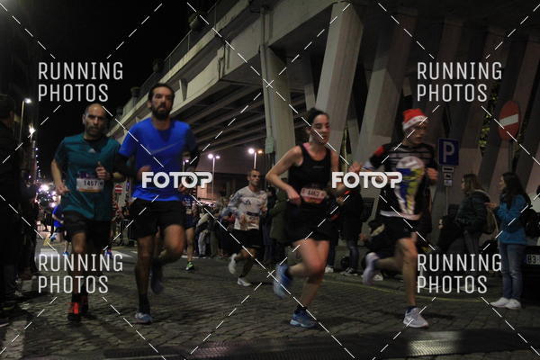Buy your photos of the eventS�o Silvestre Porto 2019 on Fotop