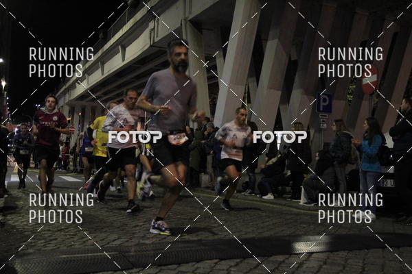 Buy your photos of the eventS�o Silvestre Porto 2019 on Fotop
