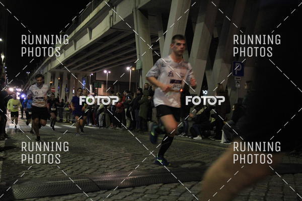Buy your photos of the eventS�o Silvestre Porto 2019 on Fotop