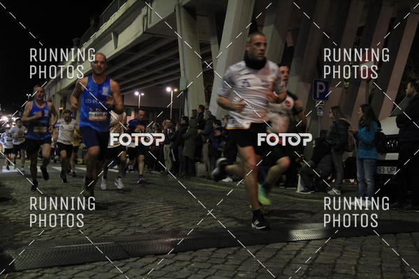 Buy your photos of the eventS�o Silvestre Porto 2019 on Fotop