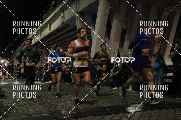 Buy your photos of the eventS�o Silvestre Porto 2019 on Fotop