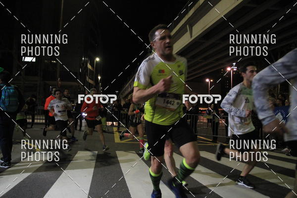 Buy your photos of the eventS�o Silvestre Porto 2019 on Fotop