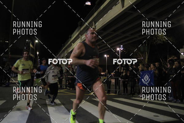 Buy your photos of the eventS�o Silvestre Porto 2019 on Fotop