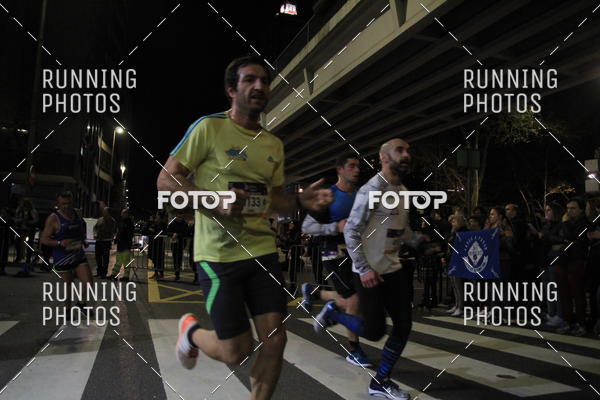Buy your photos of the eventS�o Silvestre Porto 2019 on Fotop
