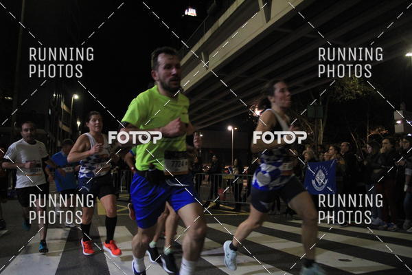 Buy your photos of the eventS�o Silvestre Porto 2019 on Fotop