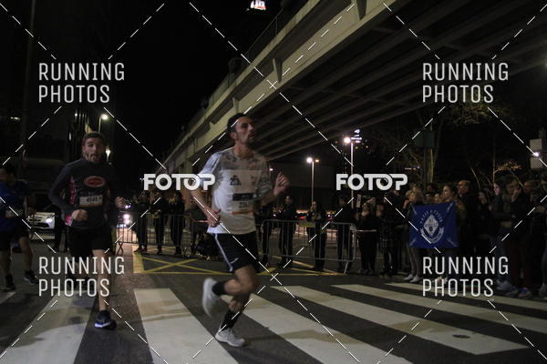 Buy your photos of the eventS�o Silvestre Porto 2019 on Fotop