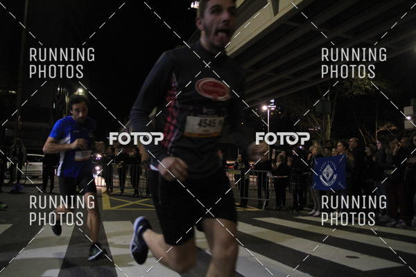 Buy your photos of the eventS�o Silvestre Porto 2019 on Fotop