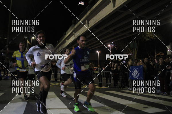 Buy your photos of the eventS�o Silvestre Porto 2019 on Fotop