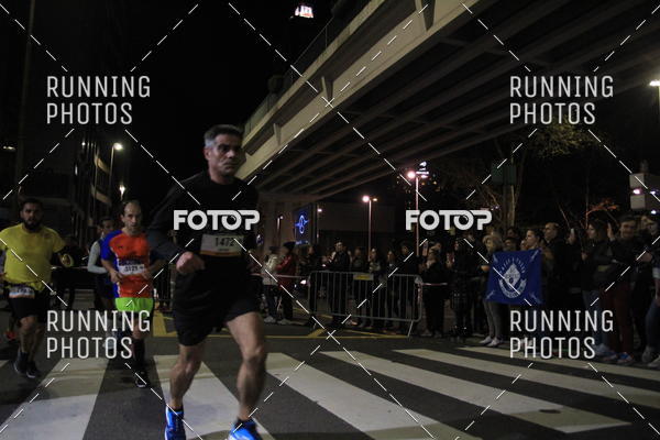 Buy your photos of the eventS�o Silvestre Porto 2019 on Fotop