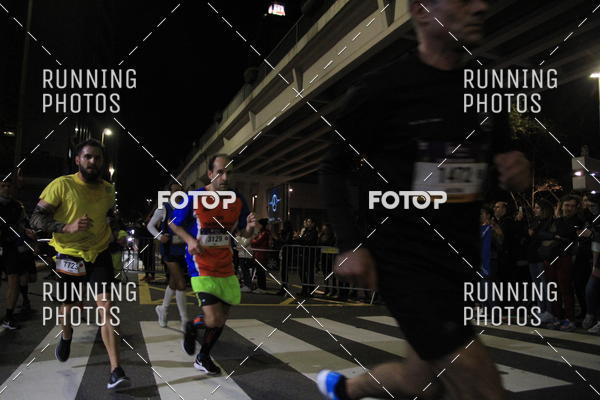 Buy your photos of the eventS�o Silvestre Porto 2019 on Fotop