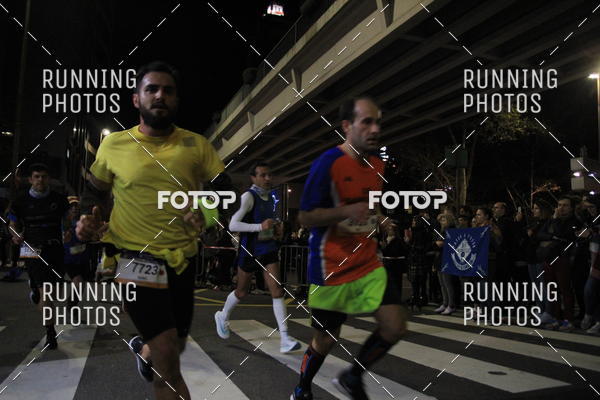 Buy your photos of the eventS�o Silvestre Porto 2019 on Fotop