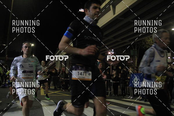 Buy your photos of the eventS�o Silvestre Porto 2019 on Fotop