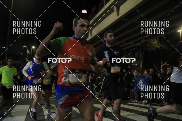 Buy your photos of the eventS�o Silvestre Porto 2019 on Fotop