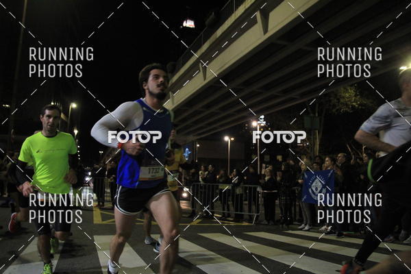 Buy your photos of the eventS�o Silvestre Porto 2019 on Fotop