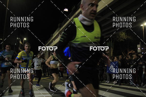 Buy your photos of the eventS�o Silvestre Porto 2019 on Fotop