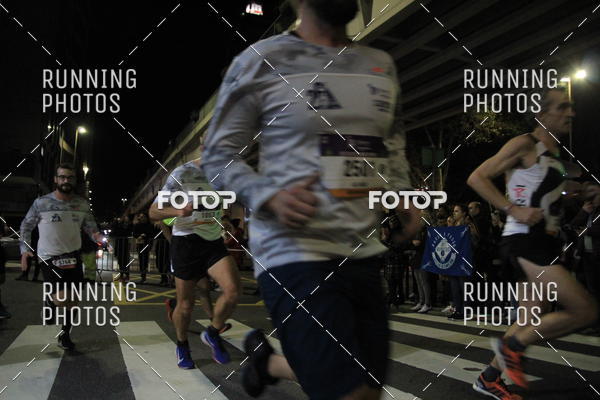 Buy your photos of the eventS�o Silvestre Porto 2019 on Fotop