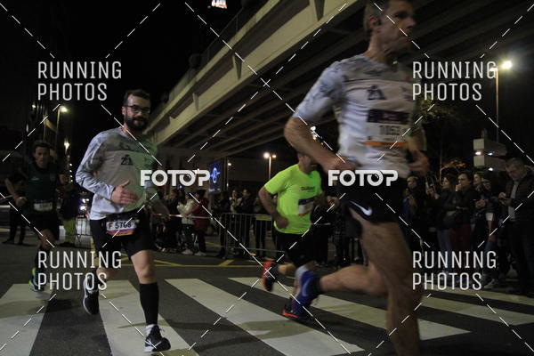 Buy your photos of the eventS�o Silvestre Porto 2019 on Fotop