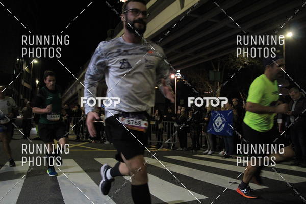 Buy your photos of the eventS�o Silvestre Porto 2019 on Fotop