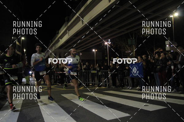 Buy your photos of the eventS�o Silvestre Porto 2019 on Fotop
