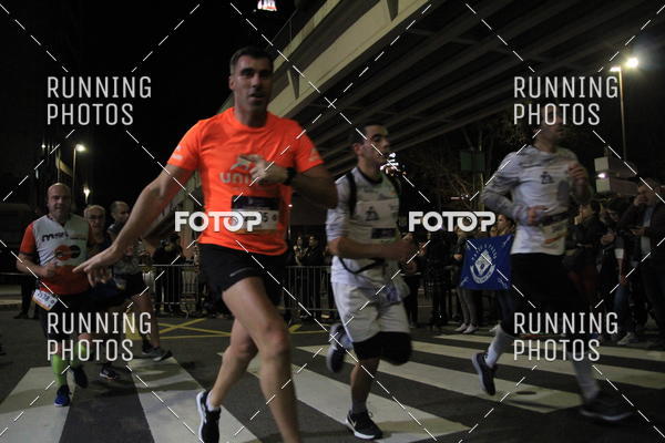 Buy your photos of the eventS�o Silvestre Porto 2019 on Fotop