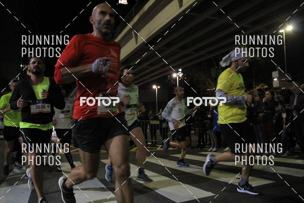 Buy your photos of the eventS�o Silvestre Porto 2019 on Fotop