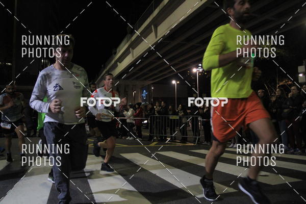 Buy your photos of the eventS�o Silvestre Porto 2019 on Fotop