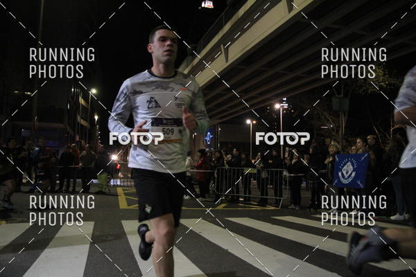 Buy your photos of the eventS�o Silvestre Porto 2019 on Fotop