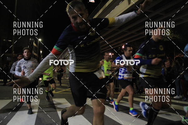 Buy your photos of the eventS�o Silvestre Porto 2019 on Fotop