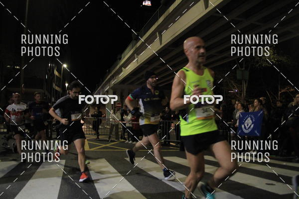 Buy your photos of the eventS�o Silvestre Porto 2019 on Fotop