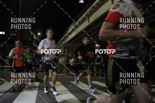 Buy your photos of the eventS�o Silvestre Porto 2019 on Fotop