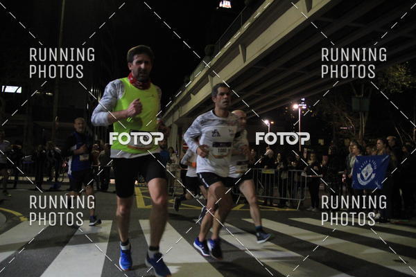 Buy your photos of the eventS�o Silvestre Porto 2019 on Fotop