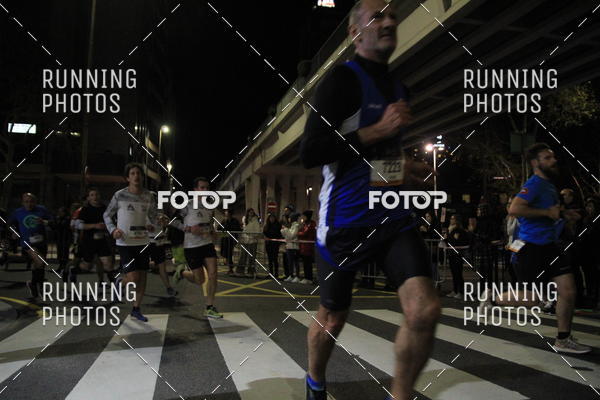 Buy your photos of the eventS�o Silvestre Porto 2019 on Fotop