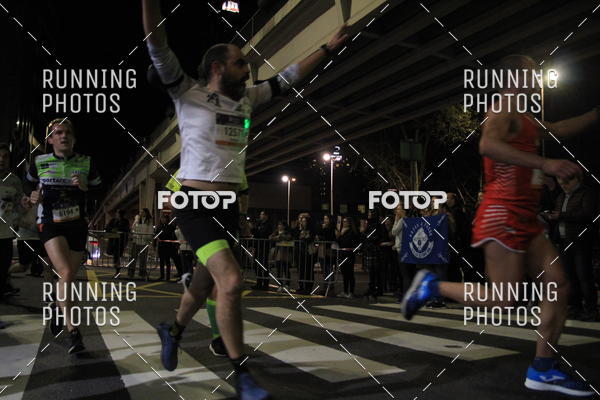 Buy your photos of the eventS�o Silvestre Porto 2019 on Fotop