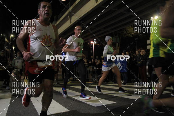 Buy your photos of the eventS�o Silvestre Porto 2019 on Fotop