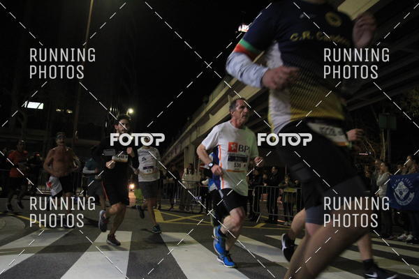 Buy your photos of the eventS�o Silvestre Porto 2019 on Fotop