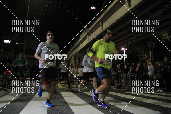 Buy your photos of the eventS�o Silvestre Porto 2019 on Fotop