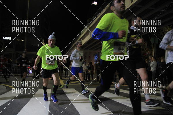 Buy your photos of the eventS�o Silvestre Porto 2019 on Fotop