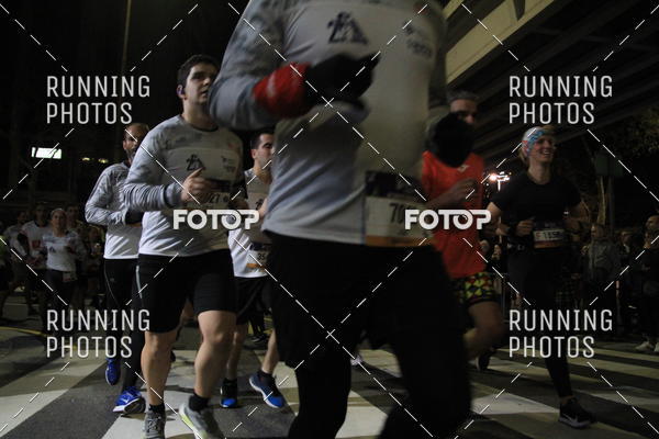 Buy your photos of the eventS�o Silvestre Porto 2019 on Fotop