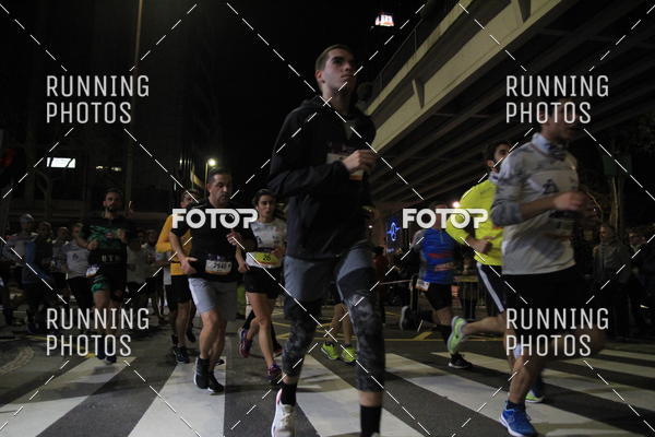 Buy your photos of the eventS�o Silvestre Porto 2019 on Fotop