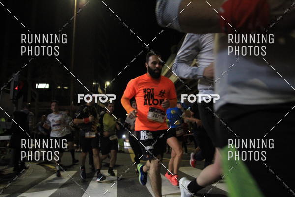 Buy your photos of the eventS�o Silvestre Porto 2019 on Fotop